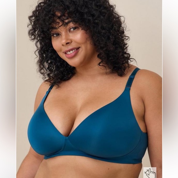 Torrid 40 ddd dream free wire free plunge new with tags - Picture 1 of 3